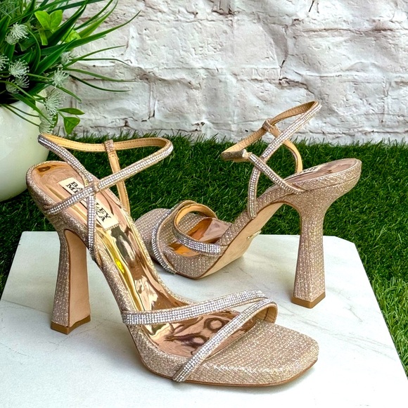 BADGLEY MISCHKA.
Urbana Platform Stiletto Heels size 8.5 - Picture 6 of 12